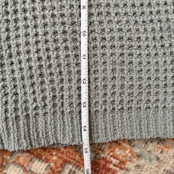 Coastal knit shorts in light blue size large! - Picture 5 of 6